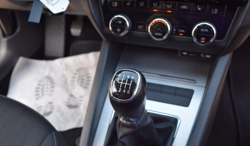 Škoda Octavia 1.4TSI 110kw AMBITION TAŽ NAVI full