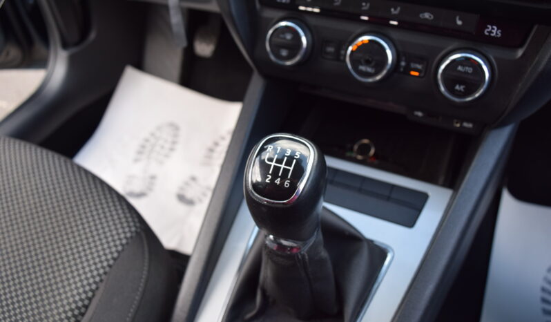 Škoda Octavia 2.0TDI 110kw AMBITION TAŽ NAVI full