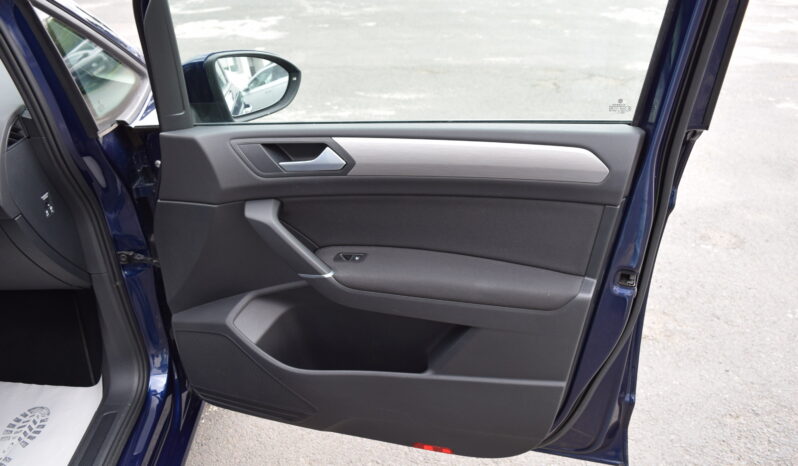 Volkswagen Touran 1.4TSI 110kw CLBMT 7MÍST NAVI full