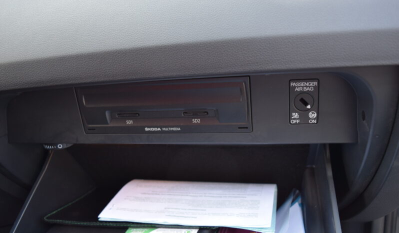 Škoda Octavia 2.0TDI 110kw AMBITION TAŽ NAVI full