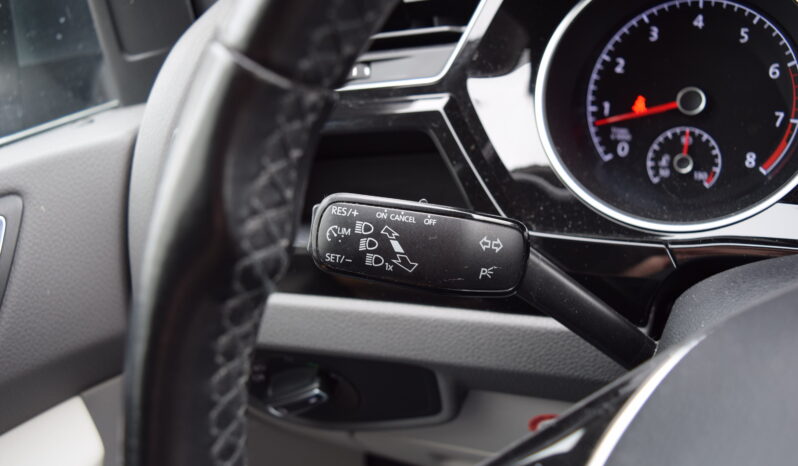 Volkswagen Touran 1.4TSI 110kw HIGHLINE 7M TAŽNÉ full