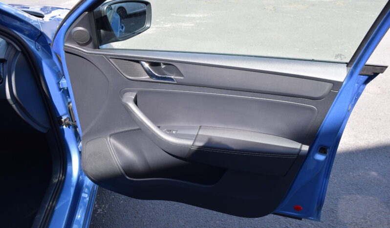 Škoda Rapid 1.2TSI 81kw AMBITION PANO OPS full