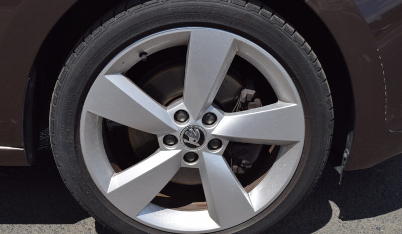 Škoda Rapid 1.2TSI 81kw JOY XEN NÍZKÉ KM ! full