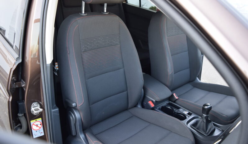 Volkswagen Touran 1.4TSI 110kw COMFORTLINE 7MÍST full