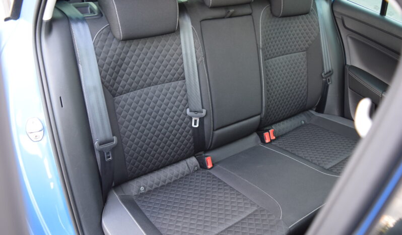Škoda Rapid 1.2TSI 81kw AMBITION PANO OPS full