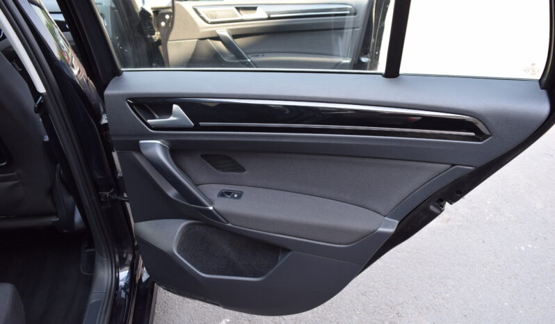 Volkswagen Golf Sportsvan 1.4TSI 92kw CLBMT TAŽN KAM APP full