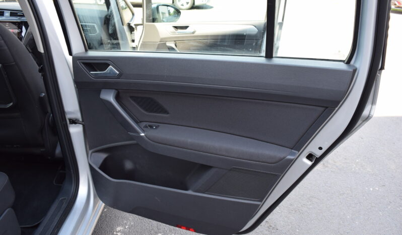 Volkswagen Touran 1.5TSI 110kw CLBMT 7MÍST TAŽNÉ full