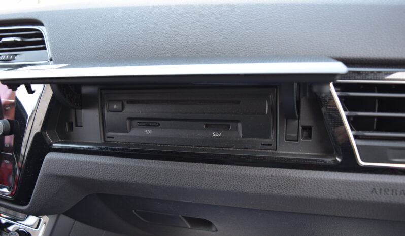 Volkswagen Touran 1.4TSI 110kw COMFORTLINE 7MÍST full