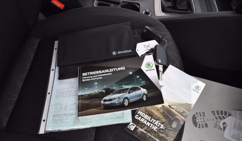 Škoda Octavia 1.5TSI 110kw CLEVER LED TAŽNÉ full