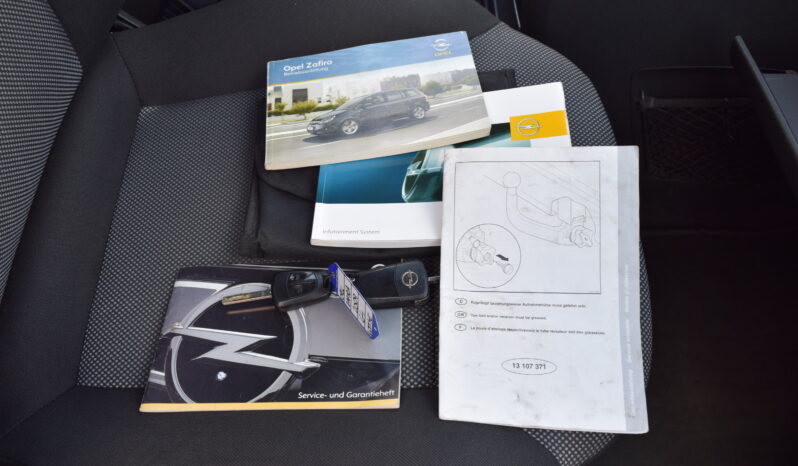 Opel Zafira 1.6 16v 85kw ENJOY 7MÍST TAŽNÉ full