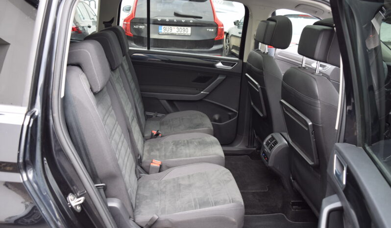 Volkswagen Touran 1.4TSI 110kw HIGHLINE TAŽ LED full