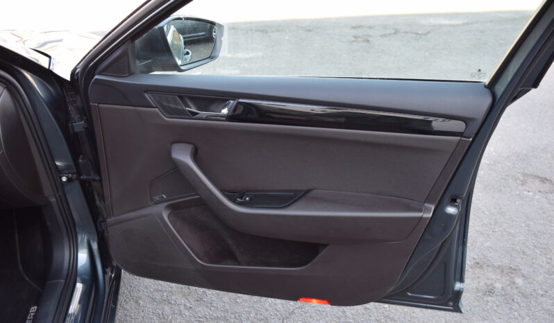 Škoda Superb 2.0TDI 110kw 4×4 L&K PAN TAŽNÉ full