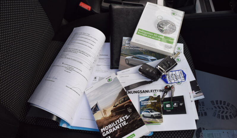Škoda Octavia 2.0TDI 110kw AMBITION TAŽ NAVI full