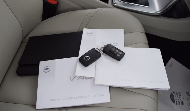Volvo V40 2.0i T2 90kw INSCRIPTION MANUÁ full