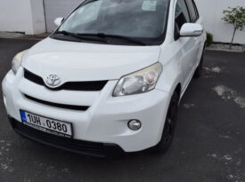 Toyota Urban Cruiser 1.4 66kw D4D AWD SOL-HIGH