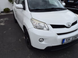 Toyota Urban Cruiser 1.4 66kw D4D AWD SOL-HIGH