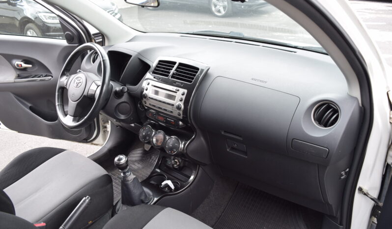 Toyota Urban Cruiser 1.4 66kw D4D AWD SOL-HIGH full