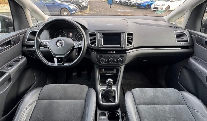 Volkswagen Sharan 2.0TDI 110kw 7MÍST TAŽNÉ BIXEN full