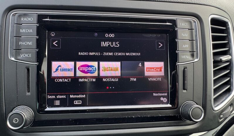 Volkswagen Sharan 2.0TDI 110kw 7MÍST TAŽNÉ BIXEN full