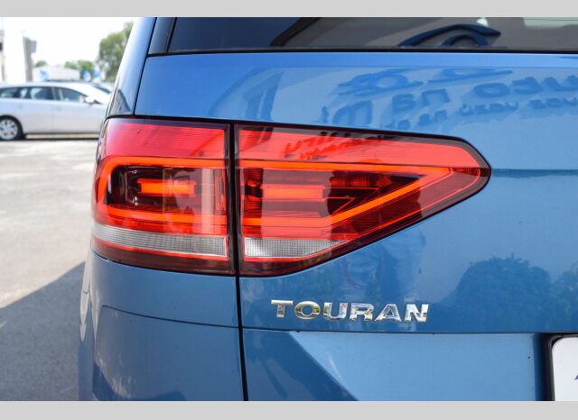 Volkswagen Touran 2.0TDI 110kw R-line LED ASSIST full