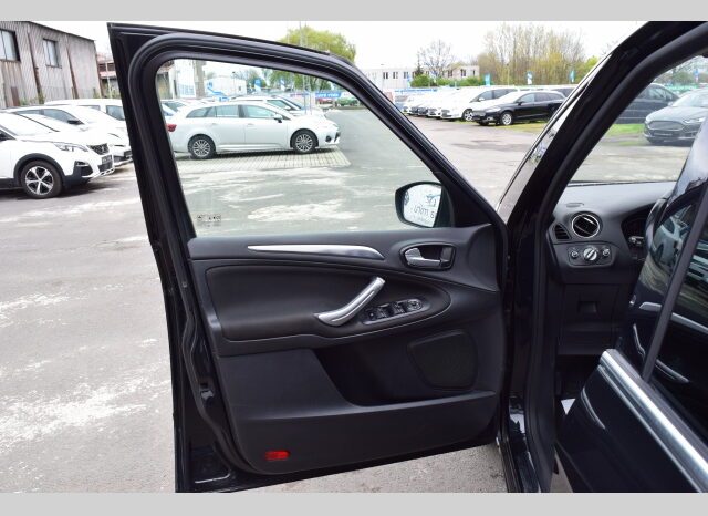 Ford S-MAX 2.0TDCi 103kw TITANIUM TOP NAV full